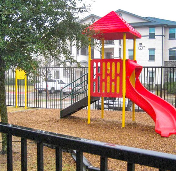 Tigoni Villas Apartments in San Antonio, TX